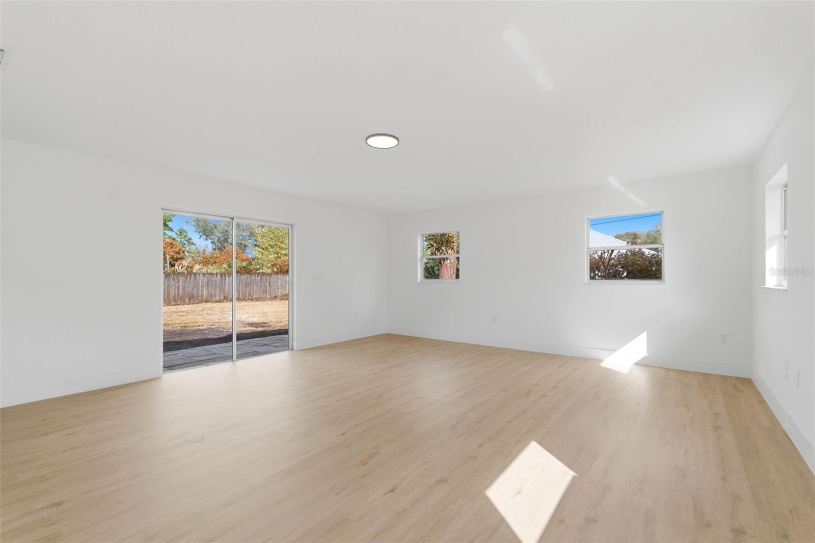 Image 32 of 38 For 211 Benchor Road