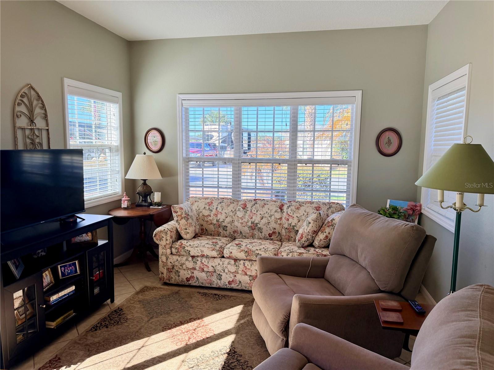 Image 11 of 35 For 4805 94th Avenue