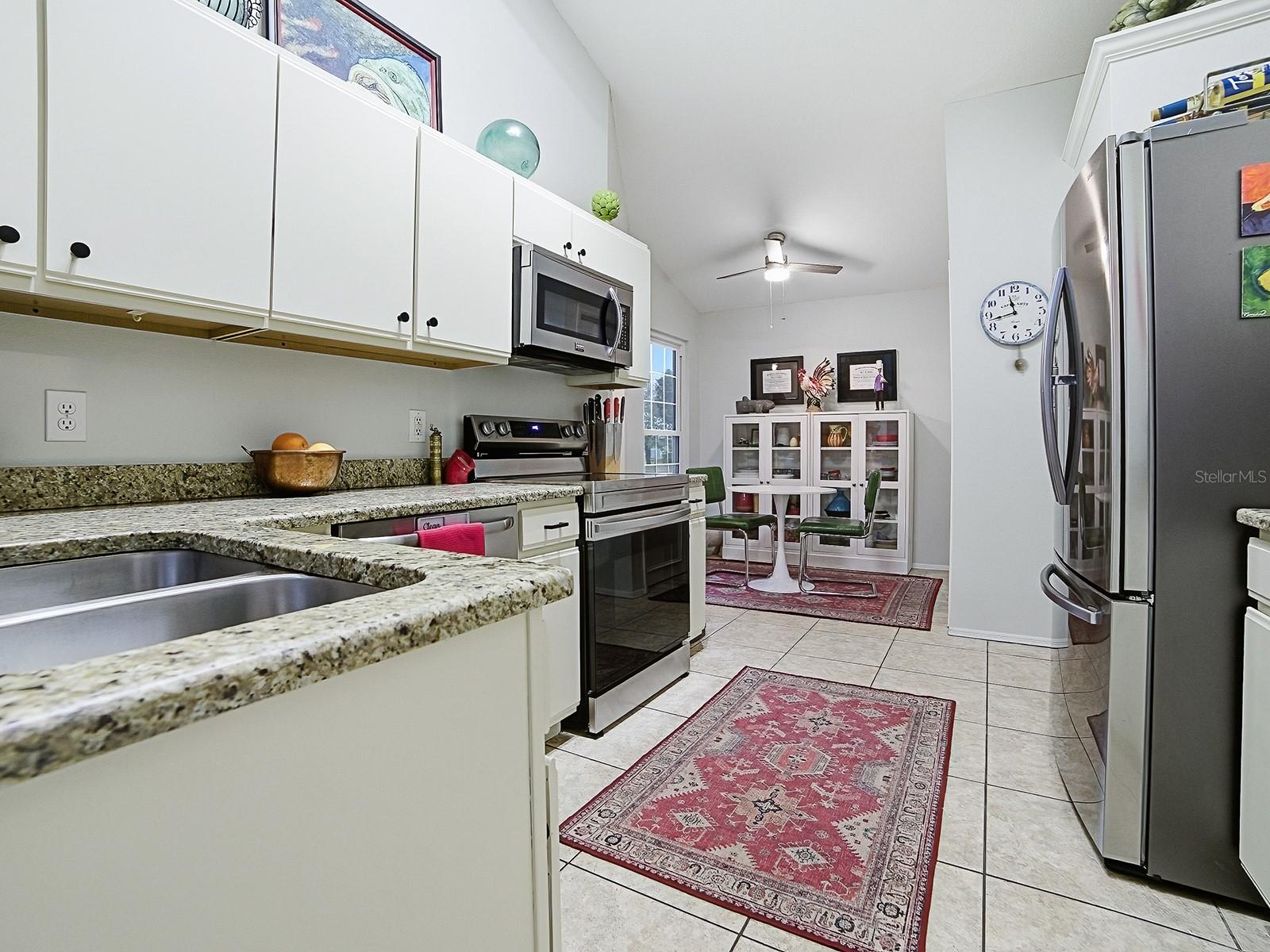 Image 11 of 31 For 104 Vista Avenue