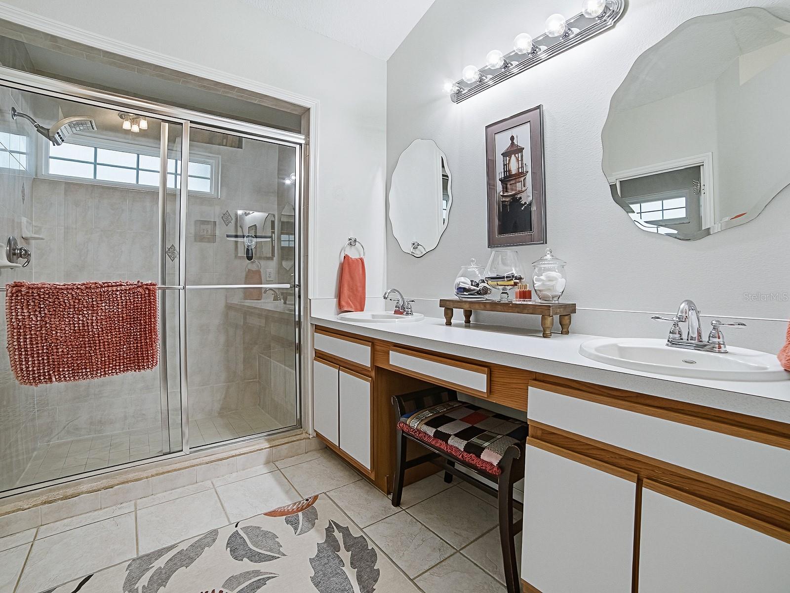 Image 21 of 31 For 104 Vista Avenue