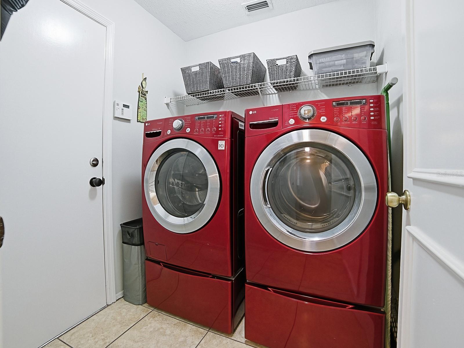 Image 24 of 31 For 104 Vista Avenue