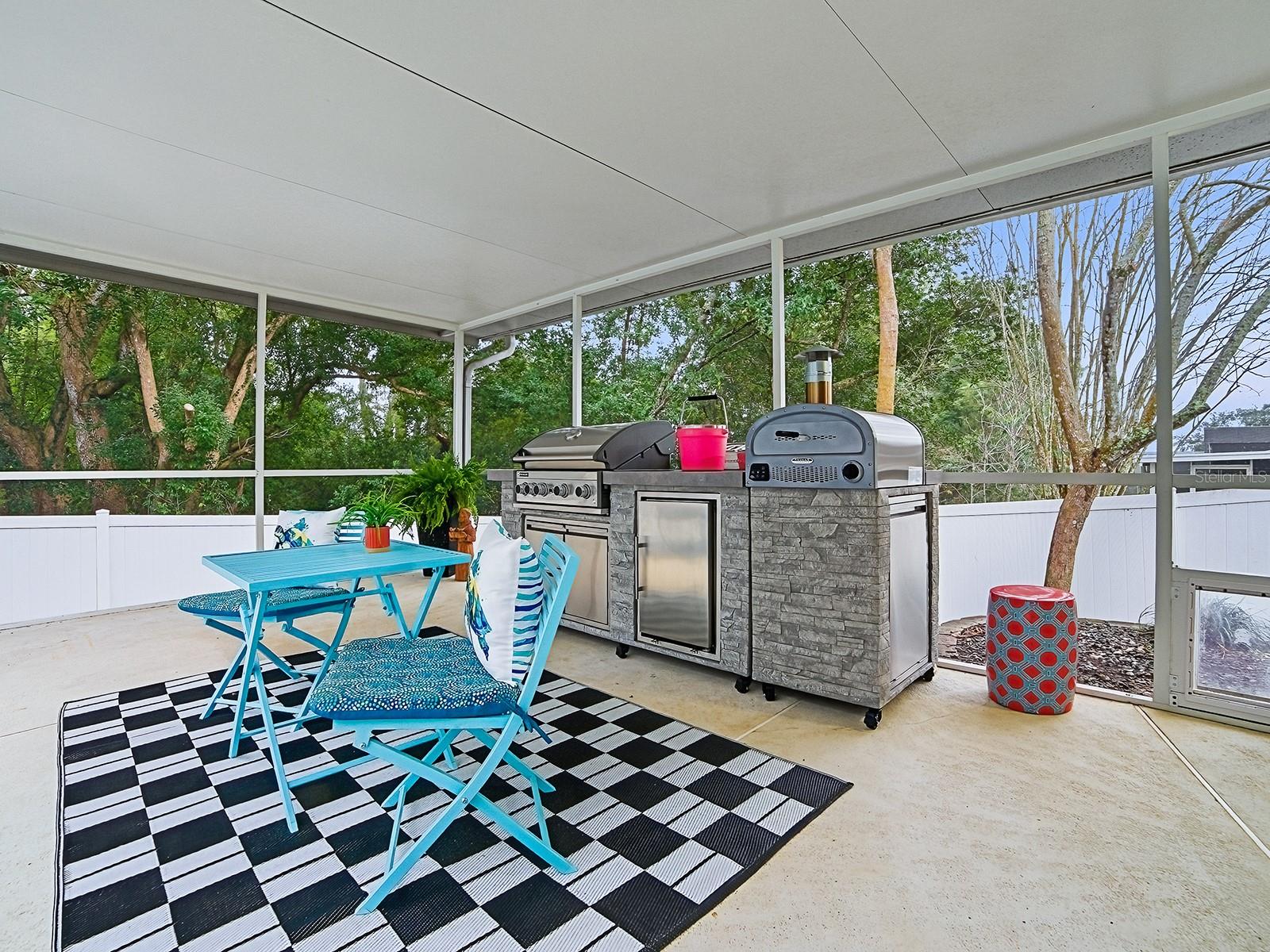 Image 26 of 31 For 104 Vista Avenue