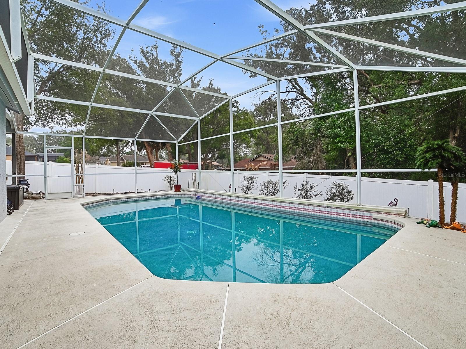 Image 28 of 31 For 104 Vista Avenue