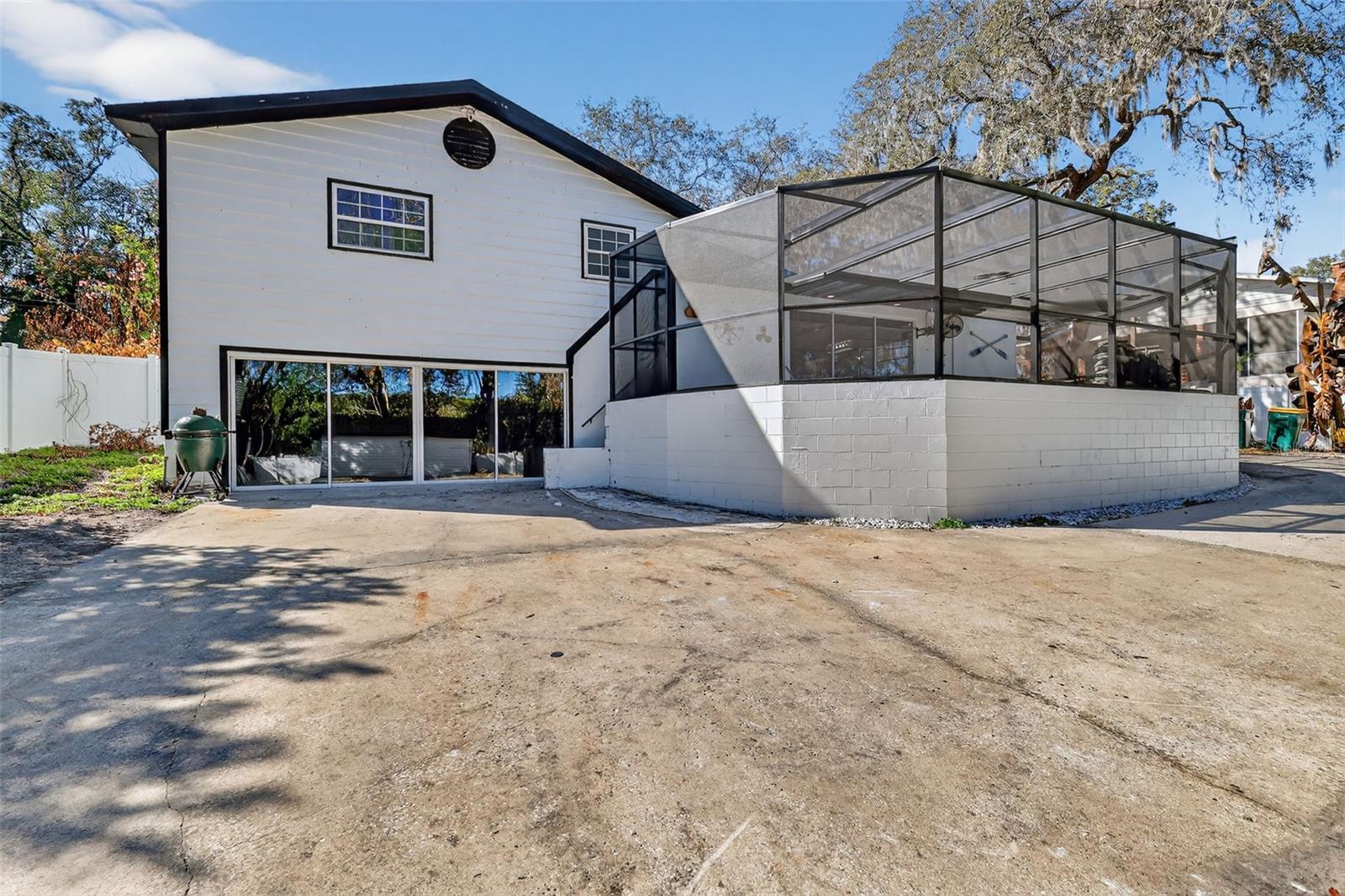 Image 10 of 36 For 1824 Crestview Drive