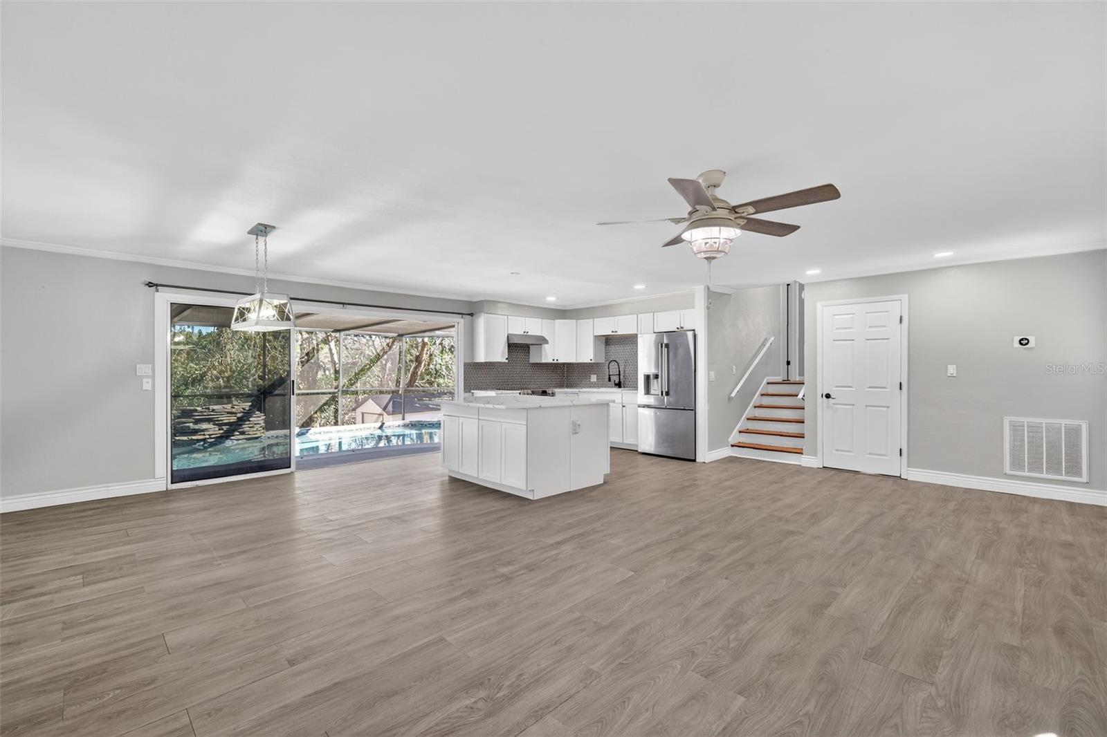 Image 15 of 36 For 1824 Crestview Drive