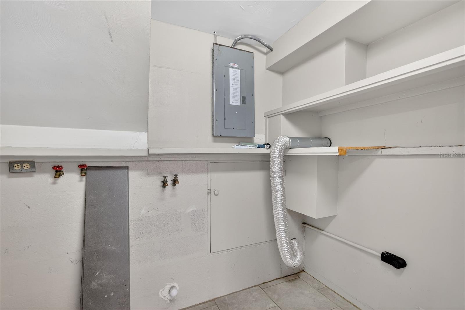 Image 30 of 36 For 1824 Crestview Drive