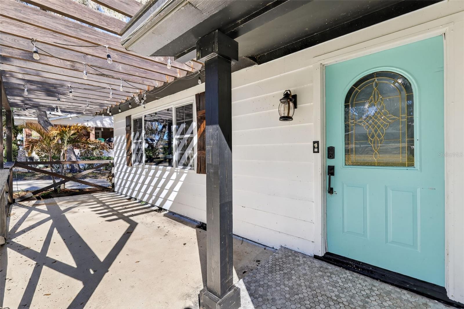 Image 8 of 36 For 1824 Crestview Drive