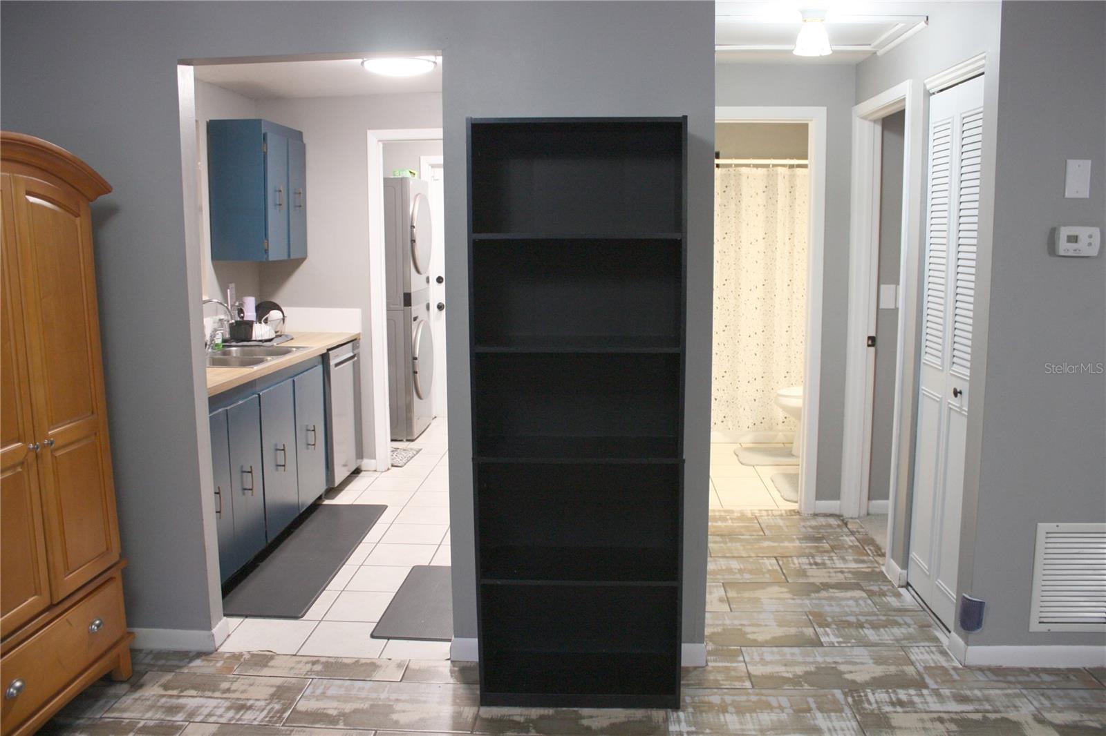 Image 8 of 39 For 2071 Canal Road