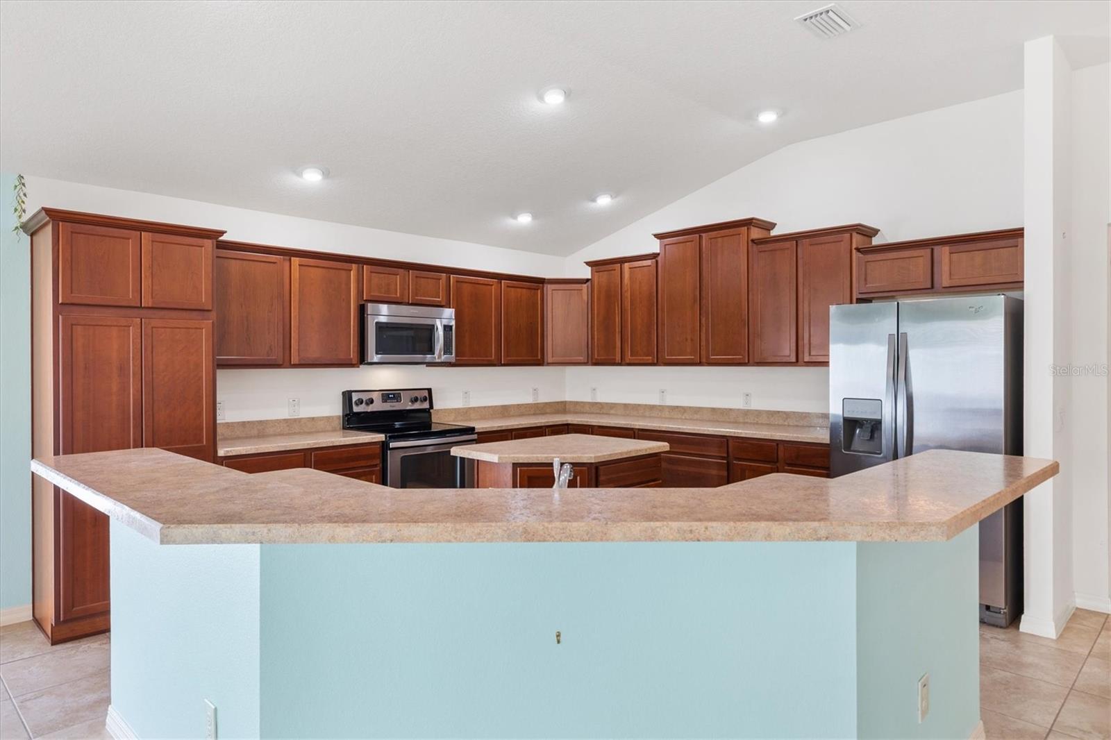 Image 20 of 39 For 2610 Lindewood Street