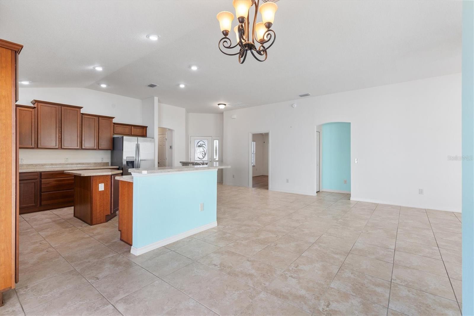 Image 21 of 39 For 2610 Lindewood Street