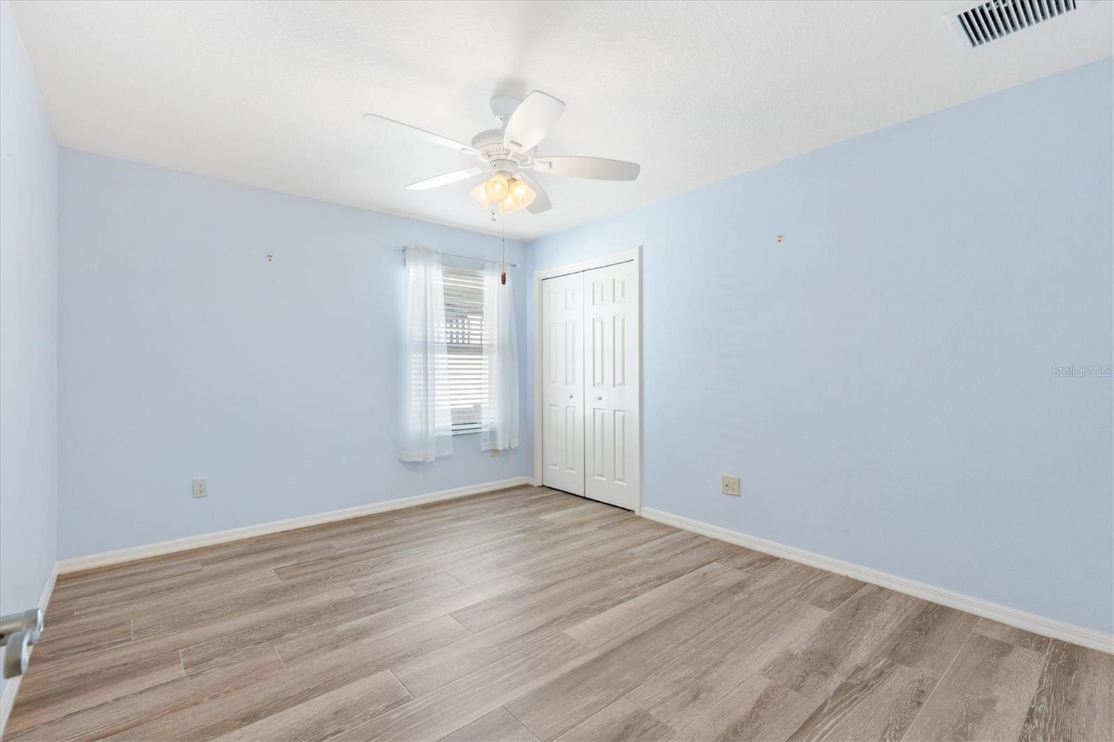 Image 27 of 39 For 2610 Lindewood Street