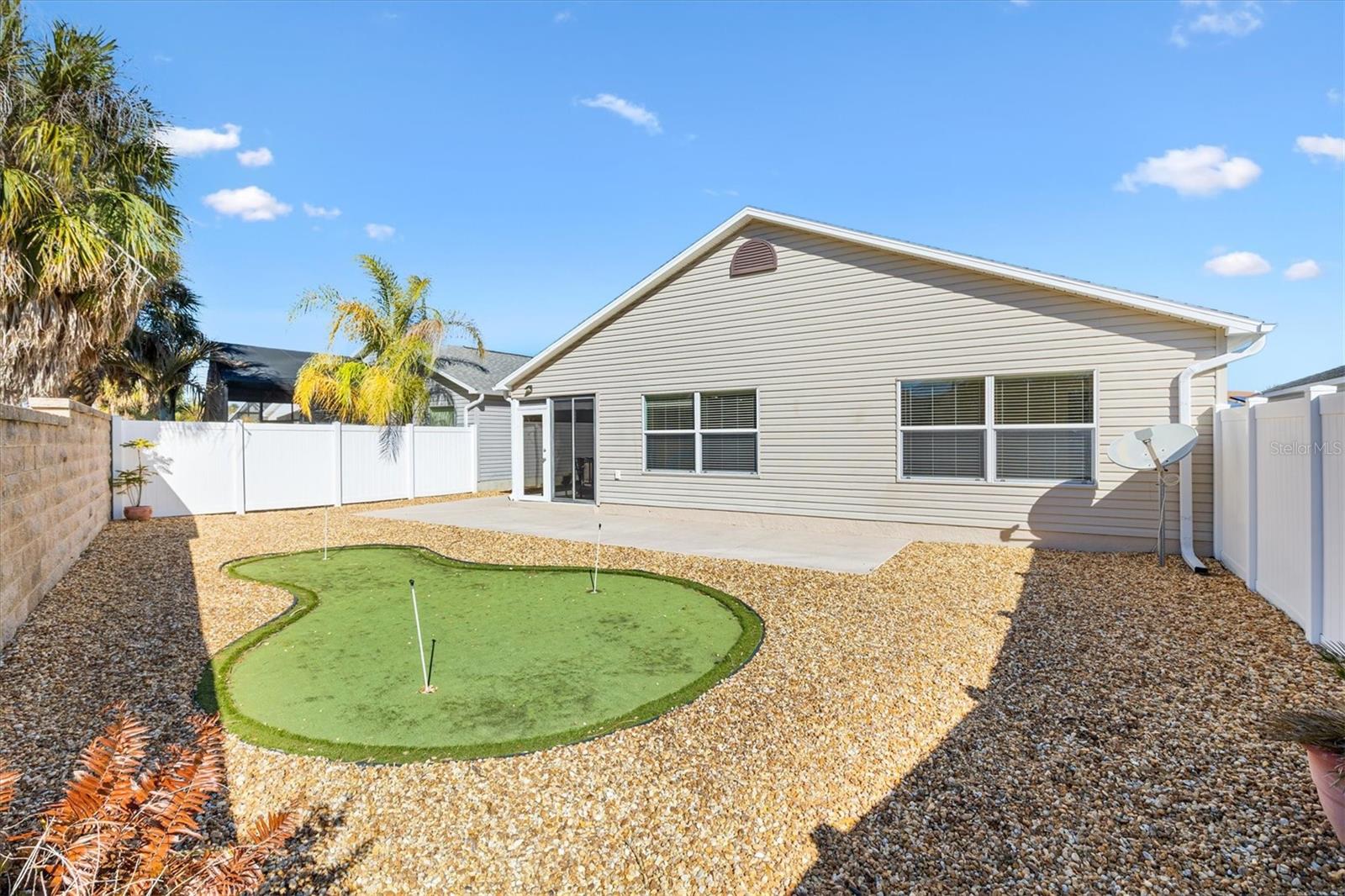 Image 6 of 39 For 2610 Lindewood Street