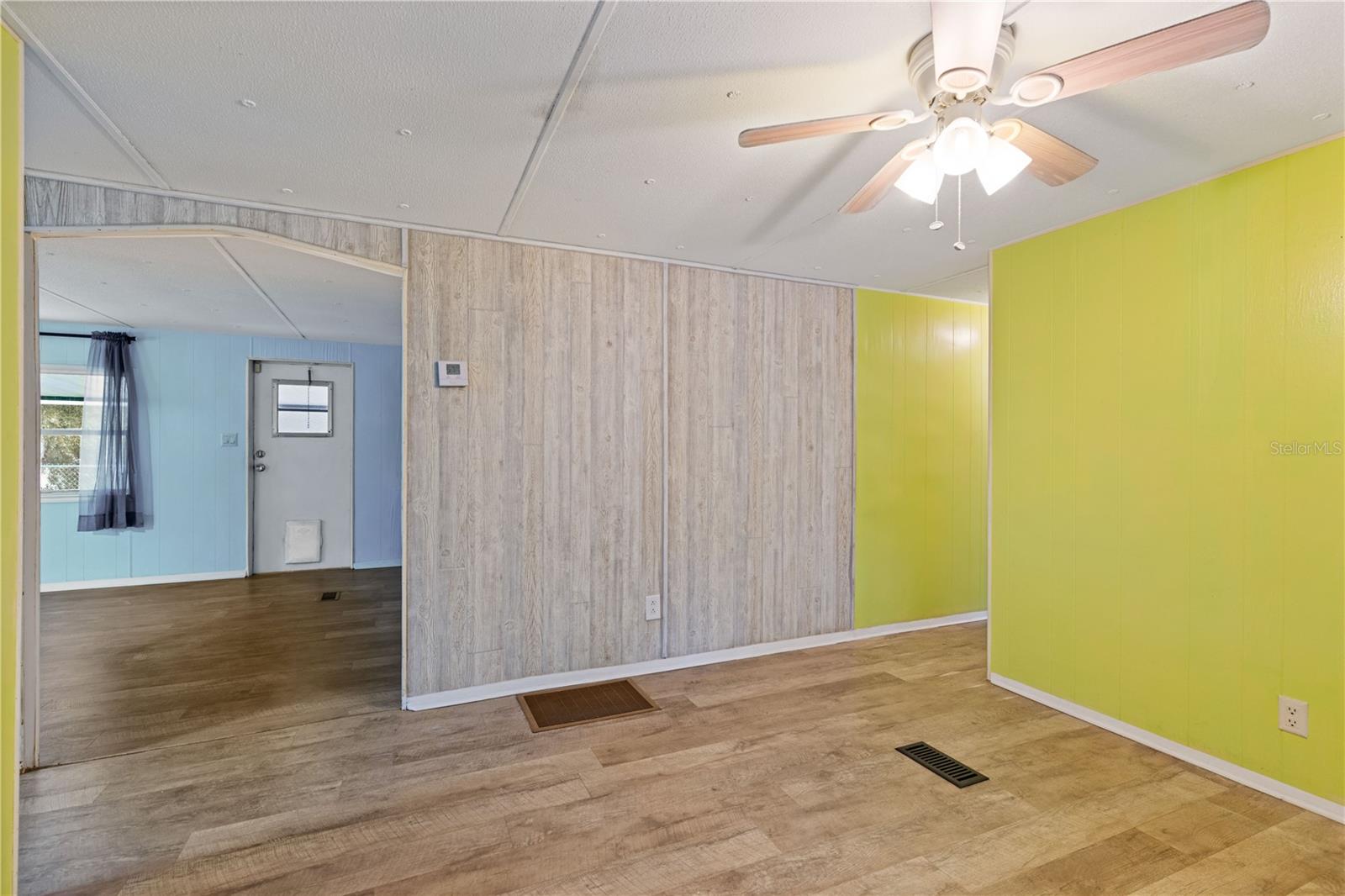 Image 12 of 29 For 16760 102nd Avenue Road