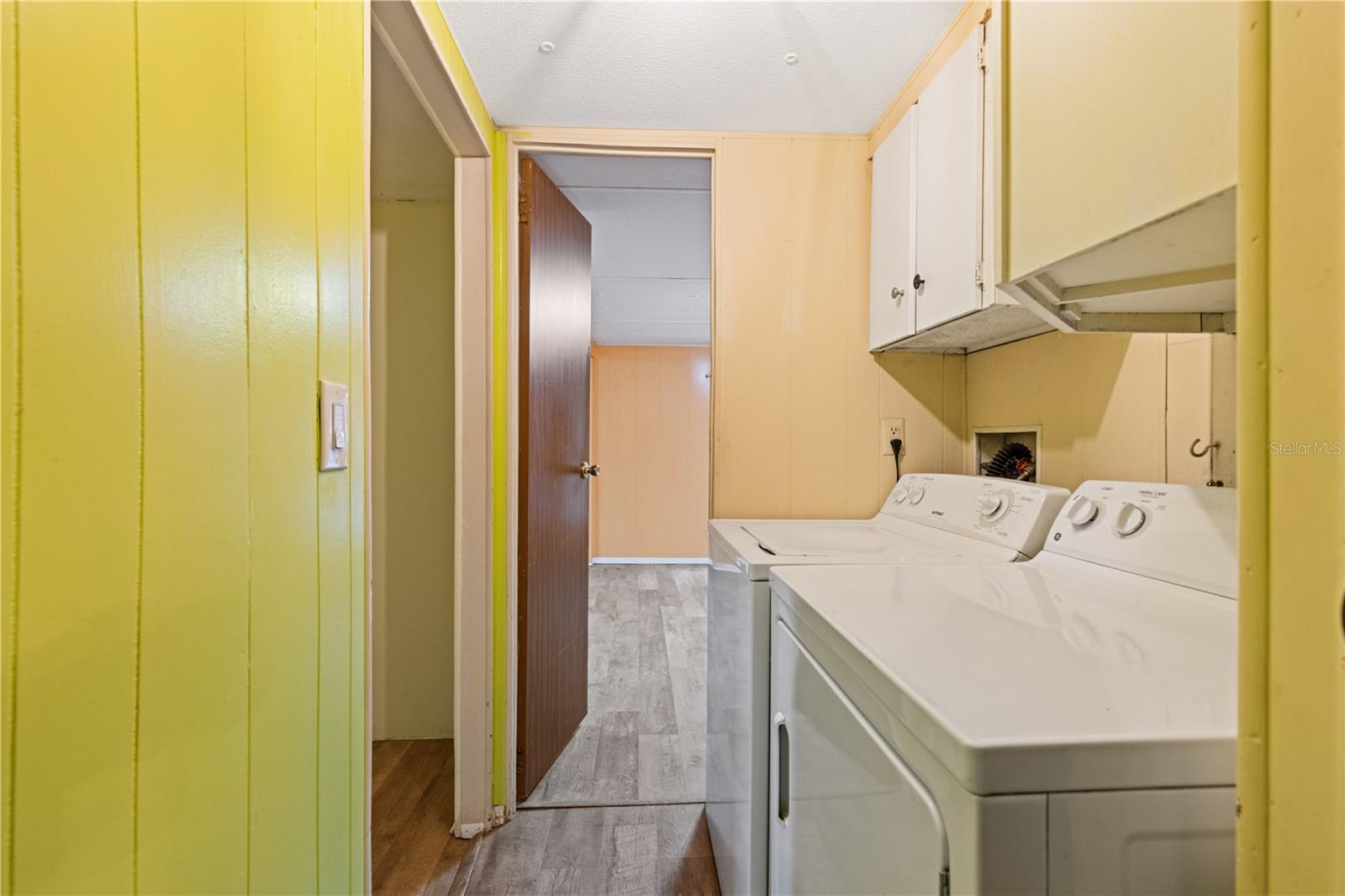 Image 22 of 29 For 16760 102nd Avenue Road