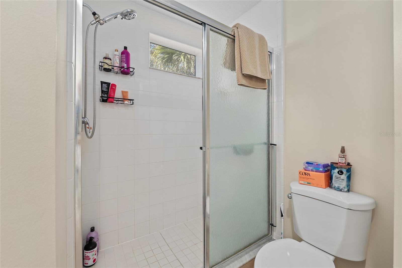 Image 22 of 42 For 5436 Admiral Way 2