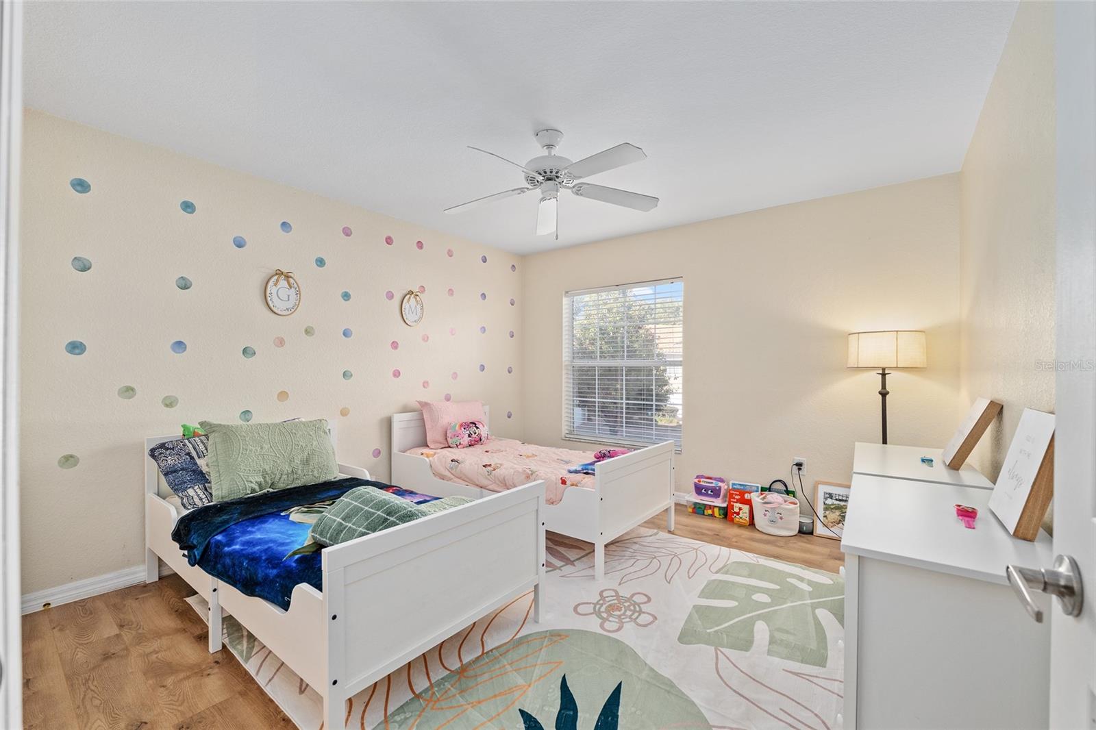 Image 25 of 42 For 5436 Admiral Way 2