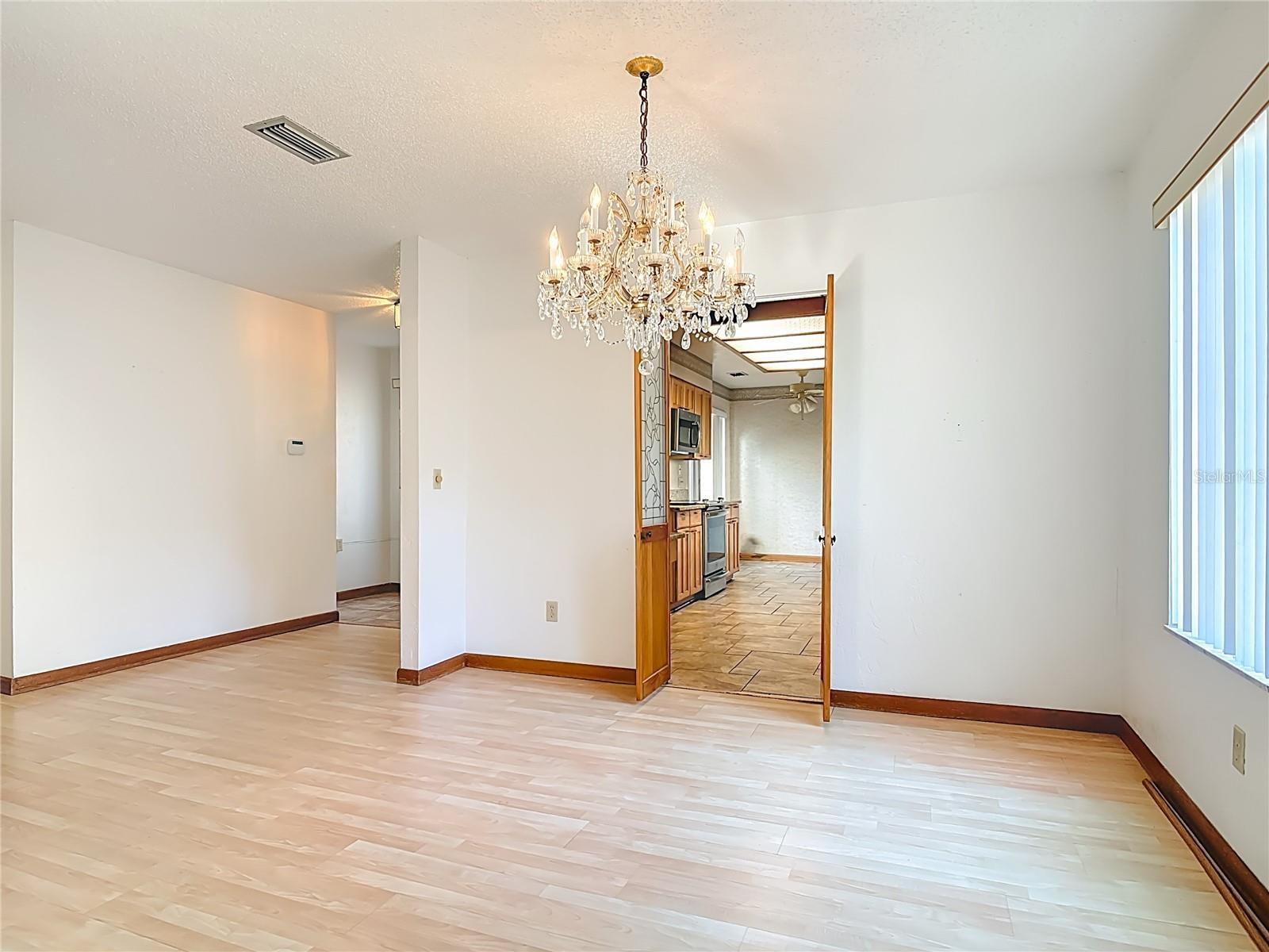 Image 11 of 45 For 65 Elmwood Trail