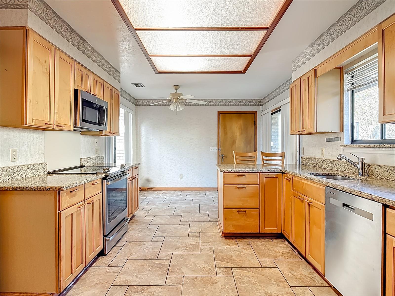 Image 15 of 45 For 65 Elmwood Trail