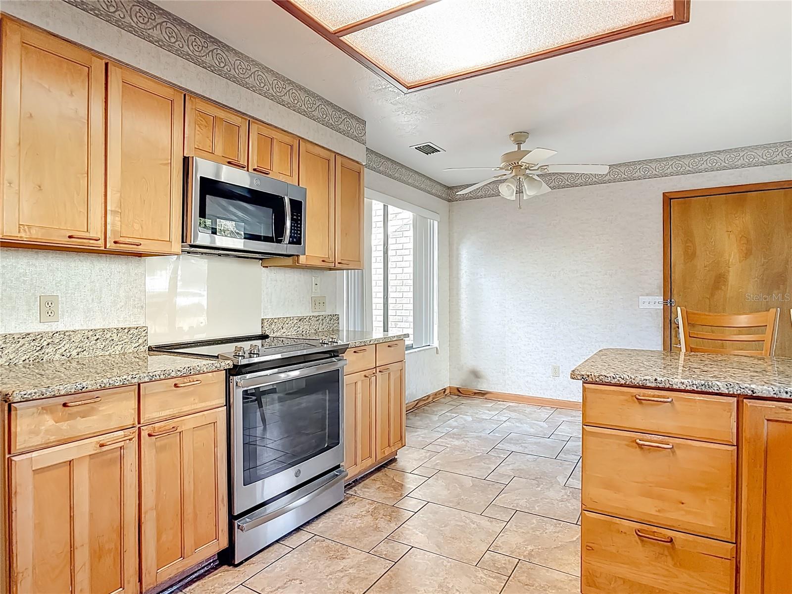 Image 16 of 45 For 65 Elmwood Trail