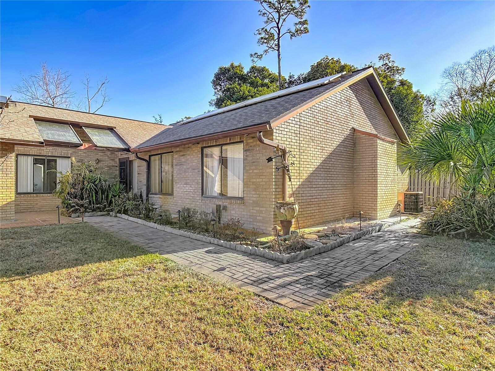 Image 3 of 45 For 65 Elmwood Trail