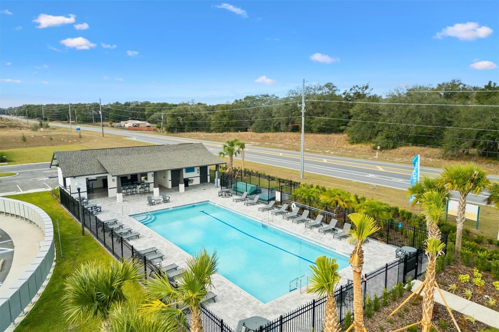 Image 2 of 27 For 1941 Iowa Drive