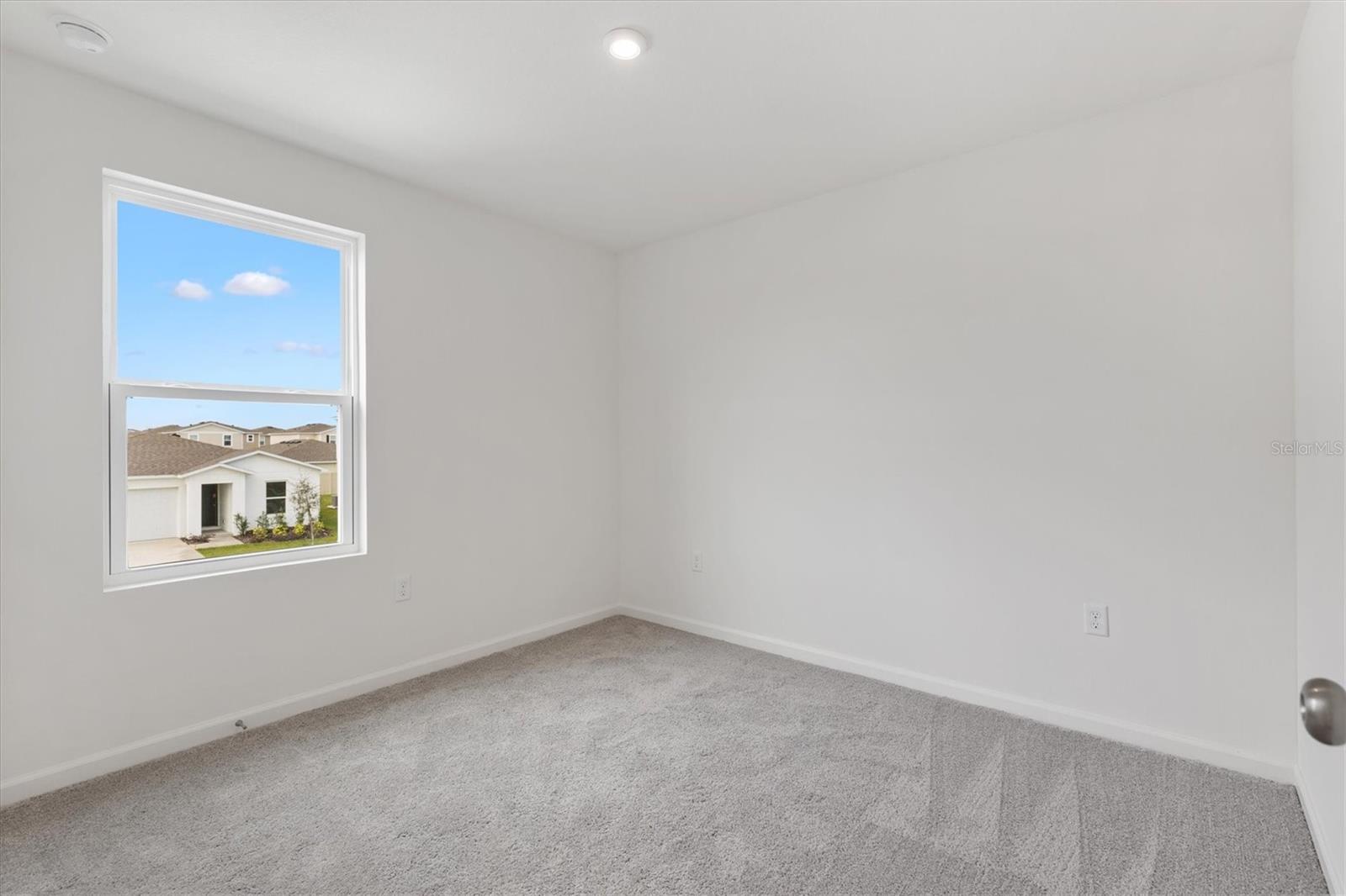 Image 22 of 27 For 1941 Iowa Drive