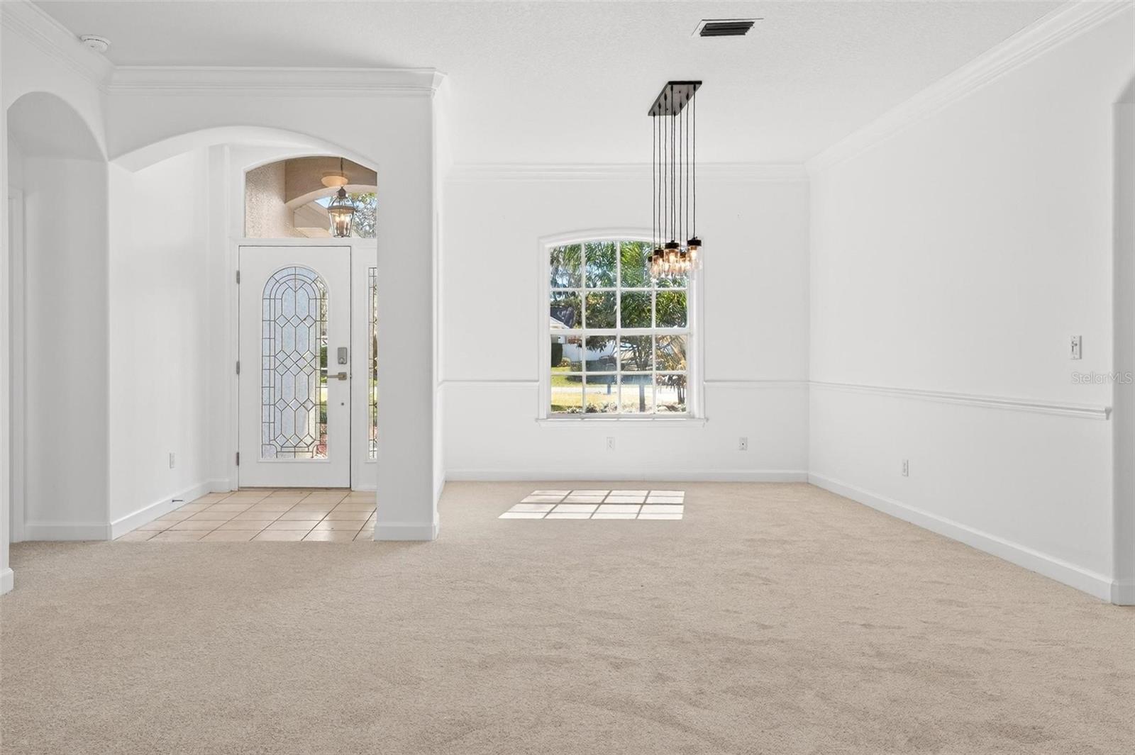 Image 18 of 97 For 19337 Spring Oak Drive