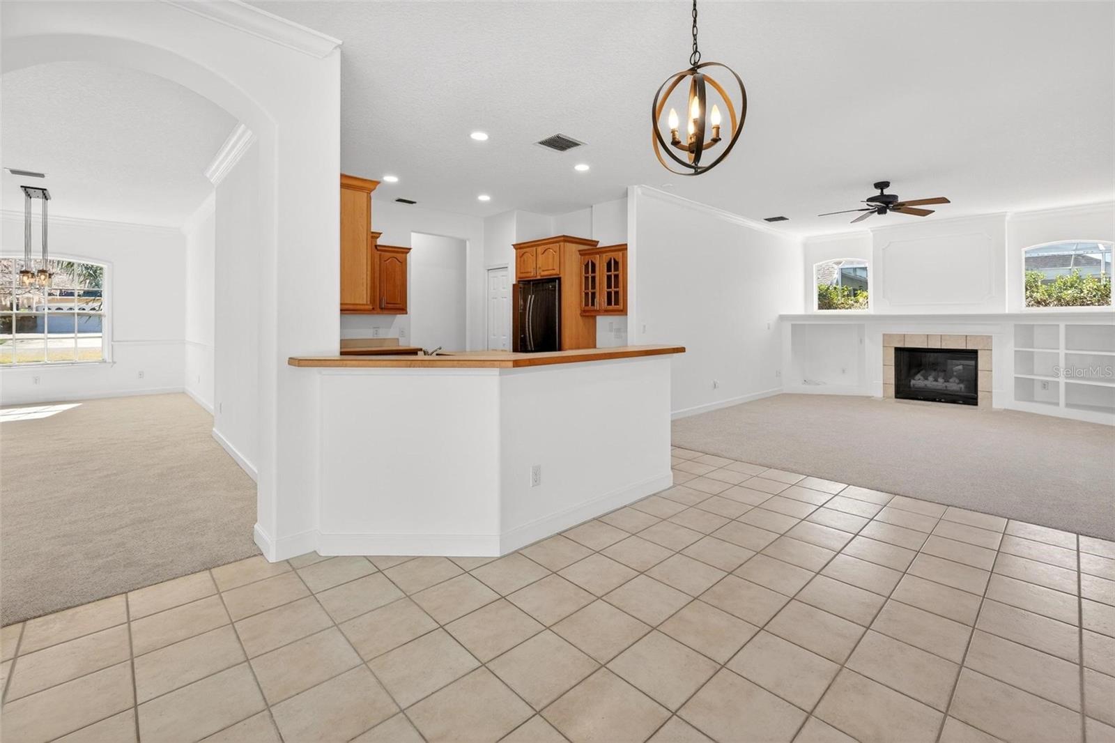 Image 22 of 97 For 19337 Spring Oak Drive