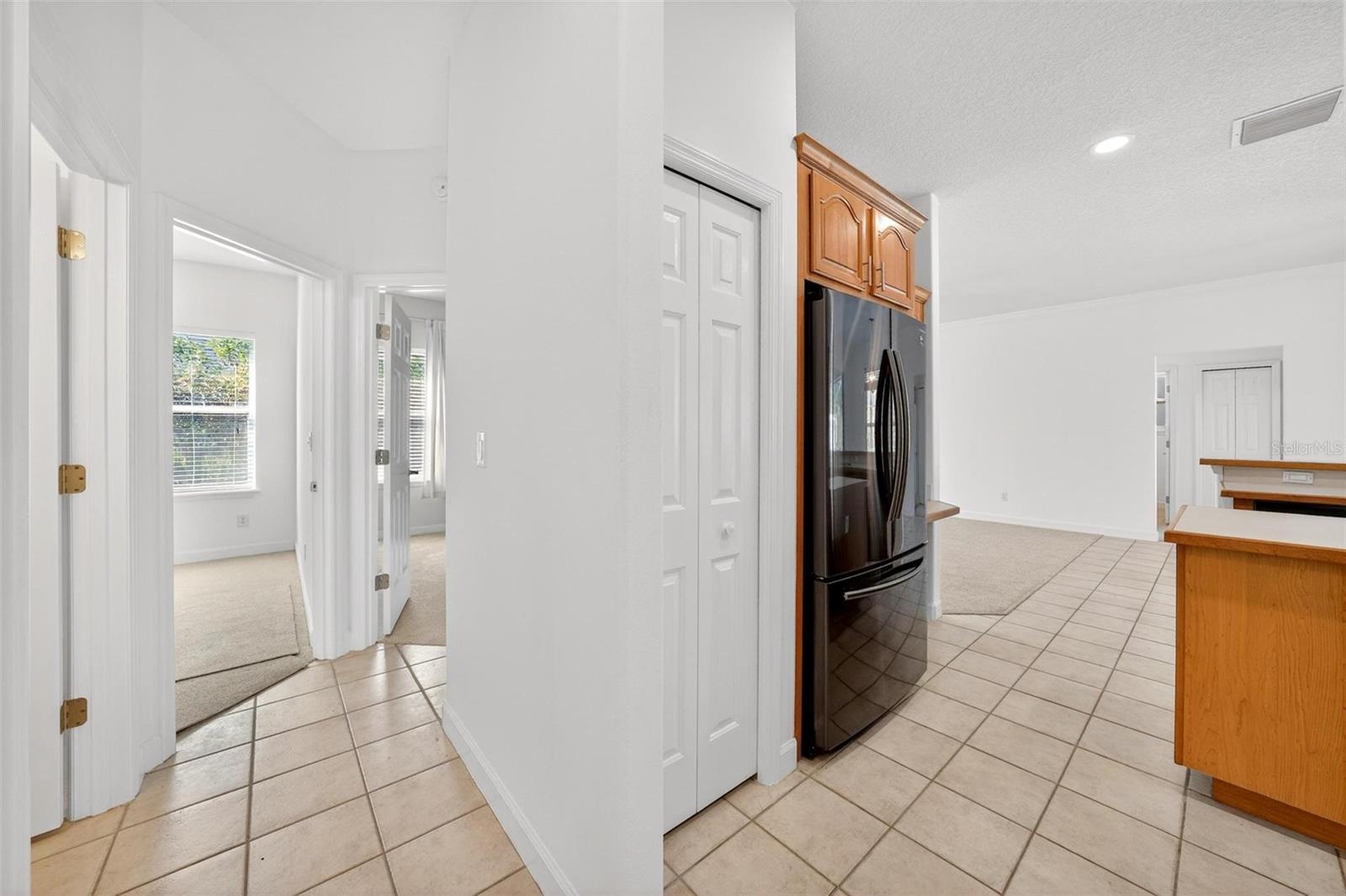 Image 36 of 97 For 19337 Spring Oak Drive