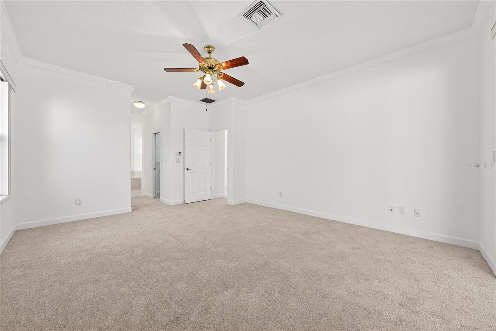 Image 45 of 97 For 19337 Spring Oak Drive