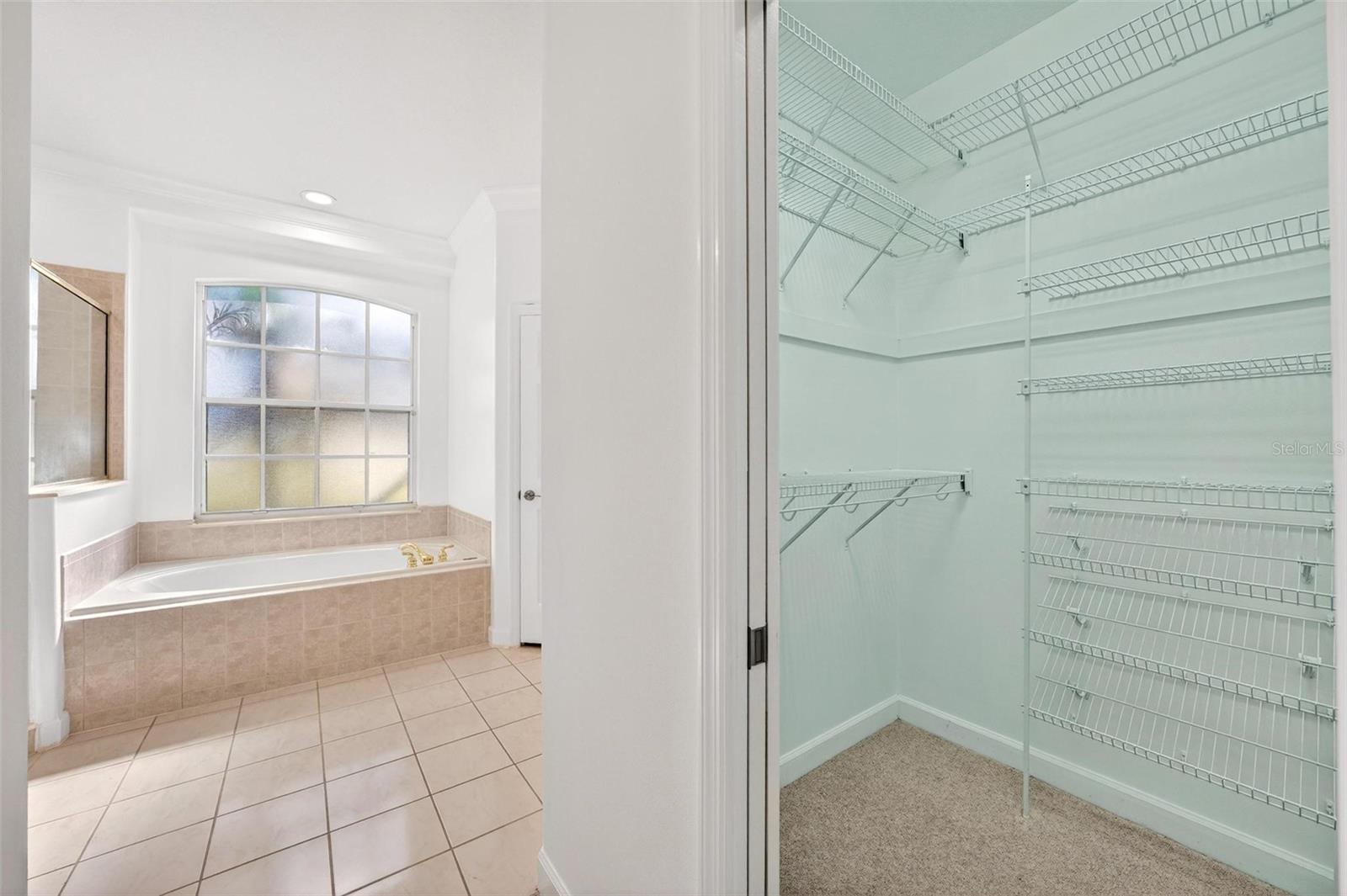 Image 49 of 97 For 19337 Spring Oak Drive