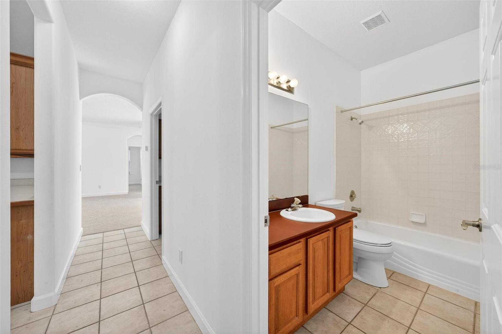 Image 50 of 97 For 19337 Spring Oak Drive