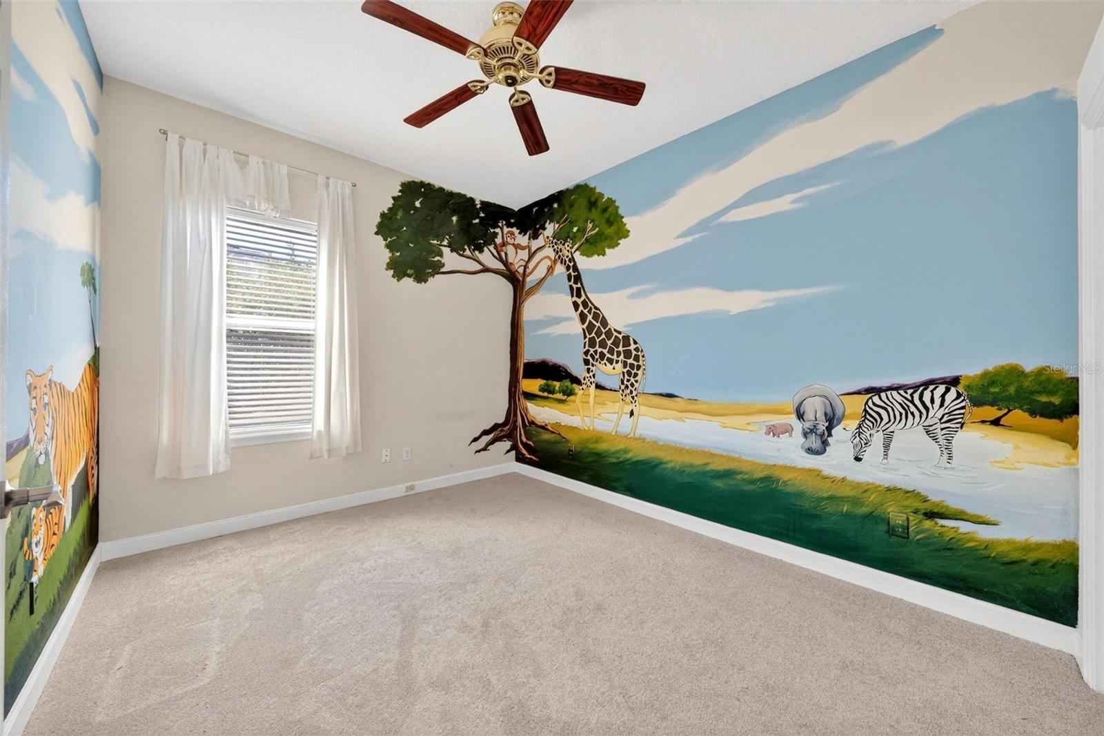 Image 52 of 97 For 19337 Spring Oak Drive