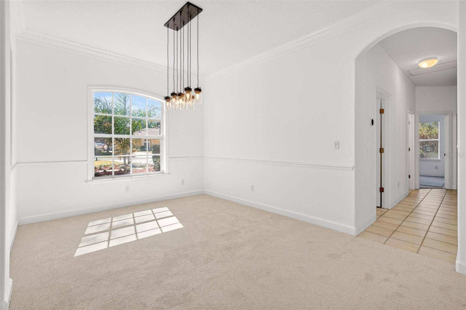 Image 7 of 97 For 19337 Spring Oak Drive