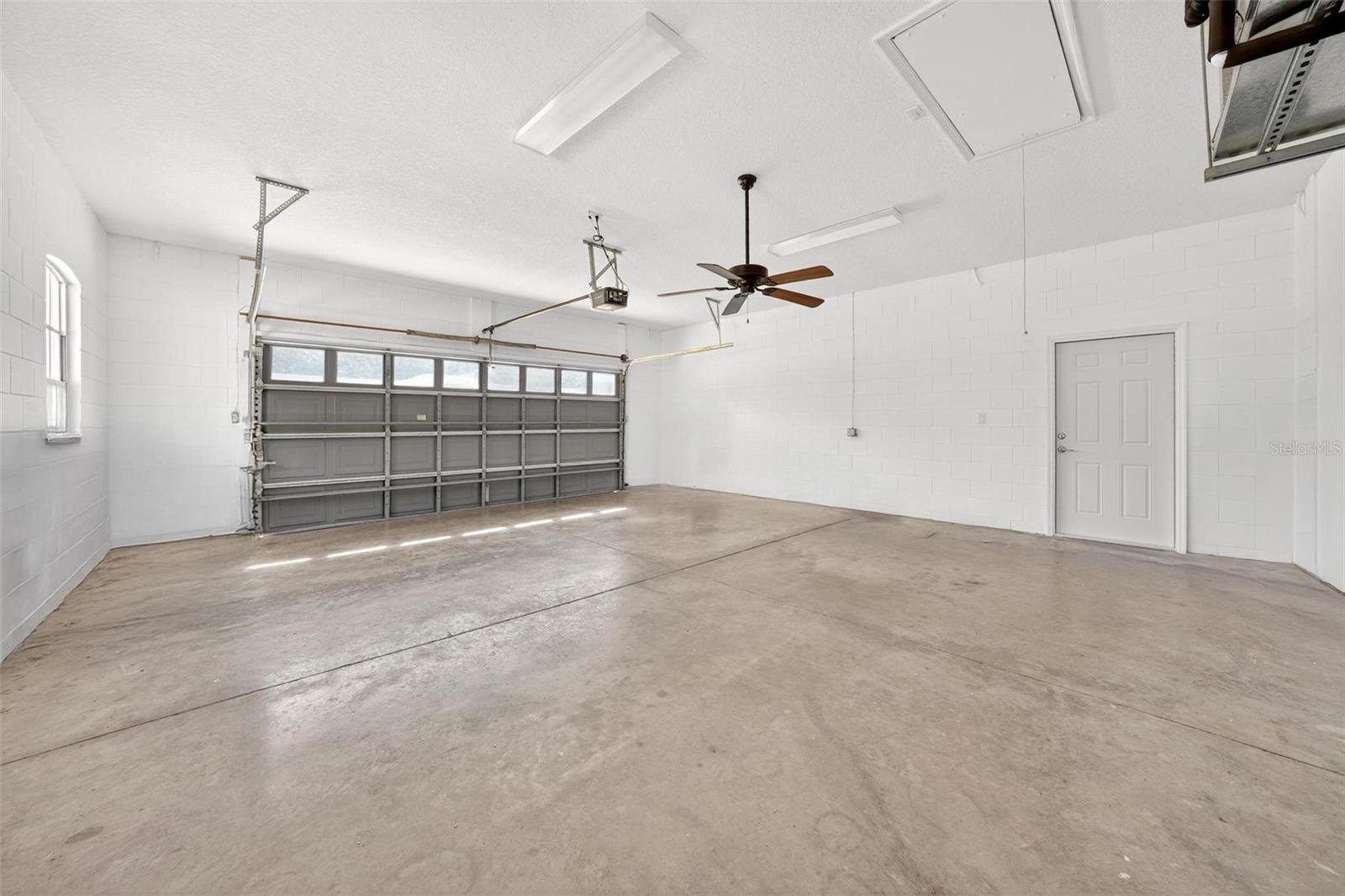 Image 70 of 97 For 19337 Spring Oak Drive