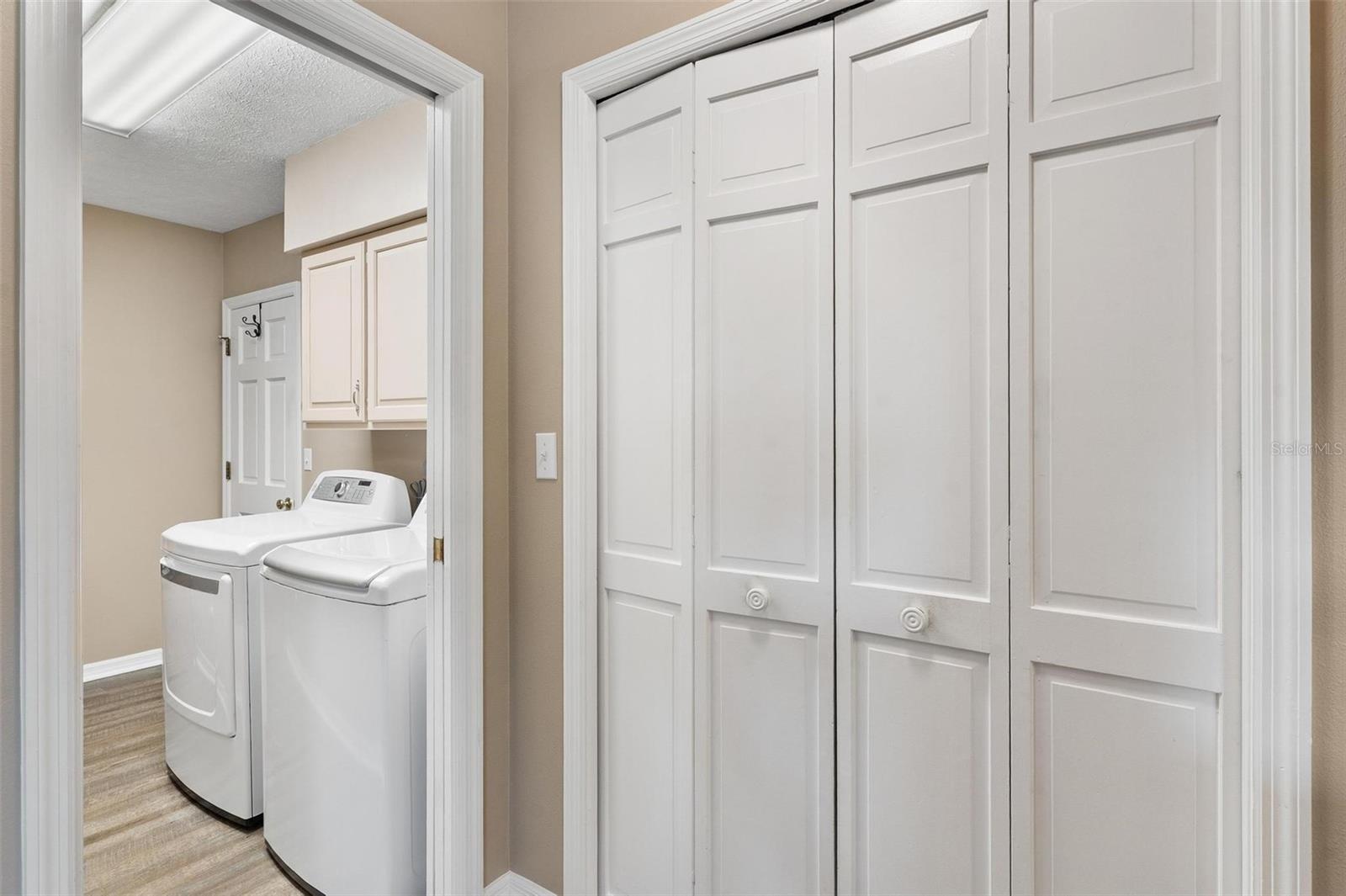 Listing photo id 35 for 450 55th Street