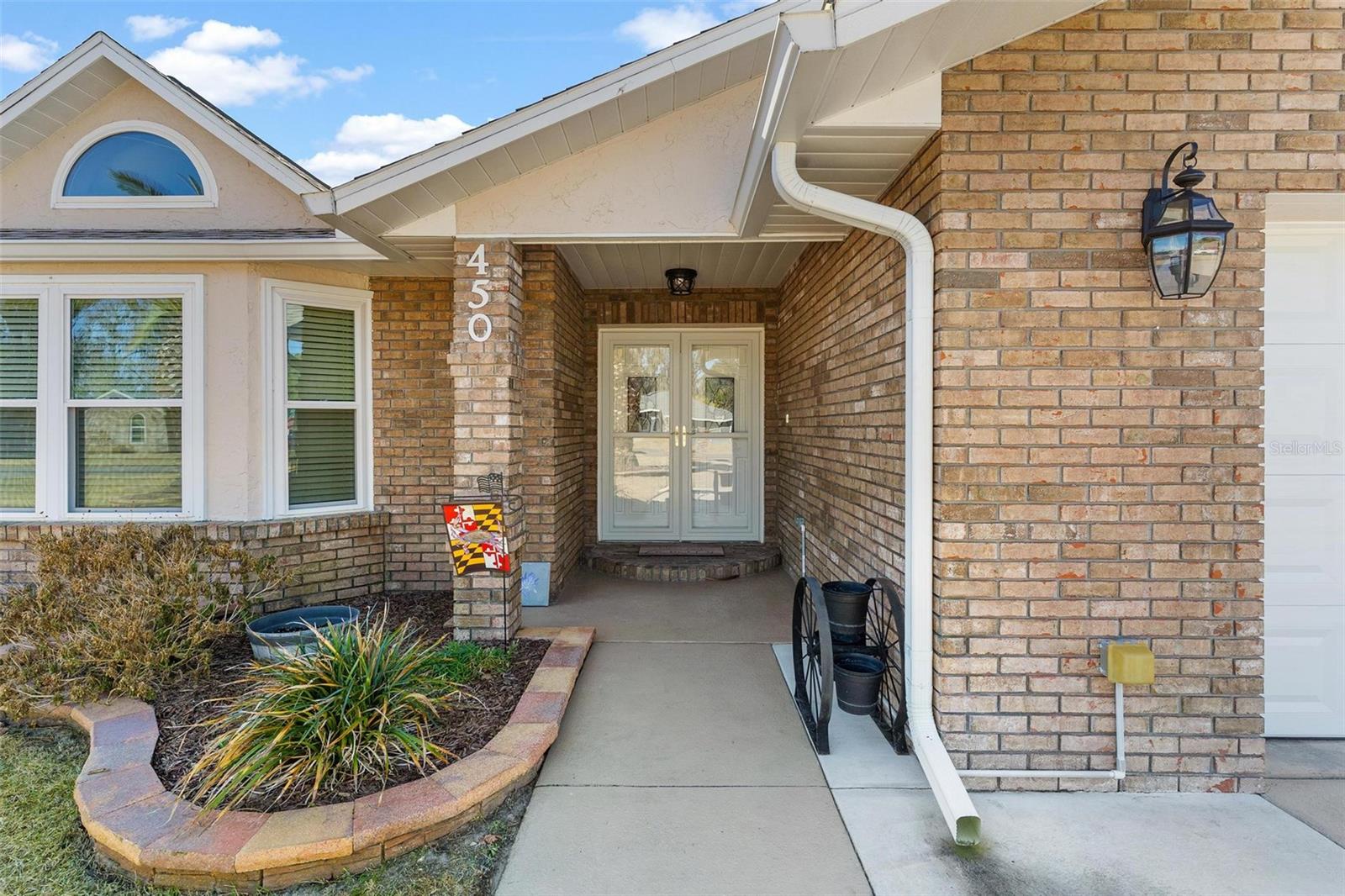 Listing photo id 4 for 450 55th Street