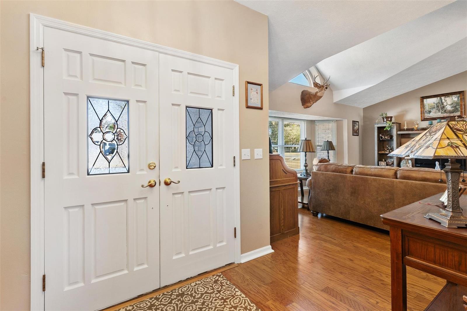 Listing photo id 5 for 450 55th Street