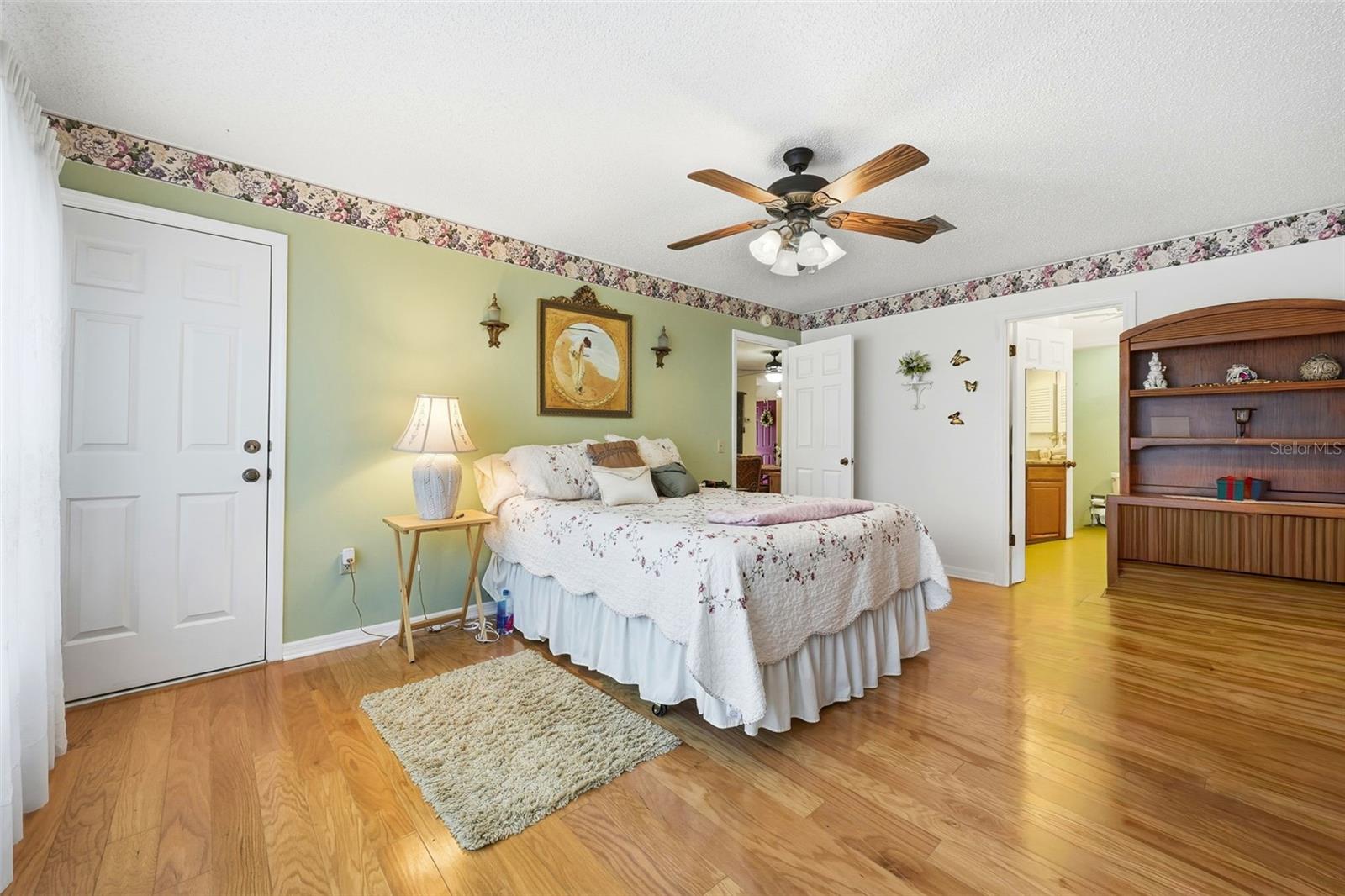 Image 21 of 28 For 58 Townhill Drive