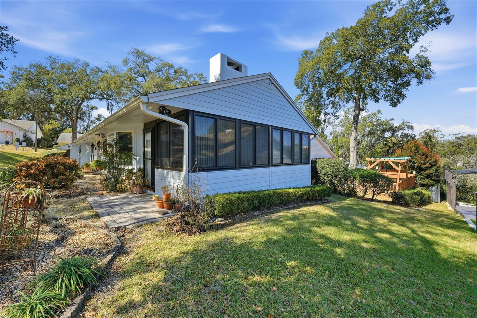 Image 9 of 28 For 58 Townhill Drive