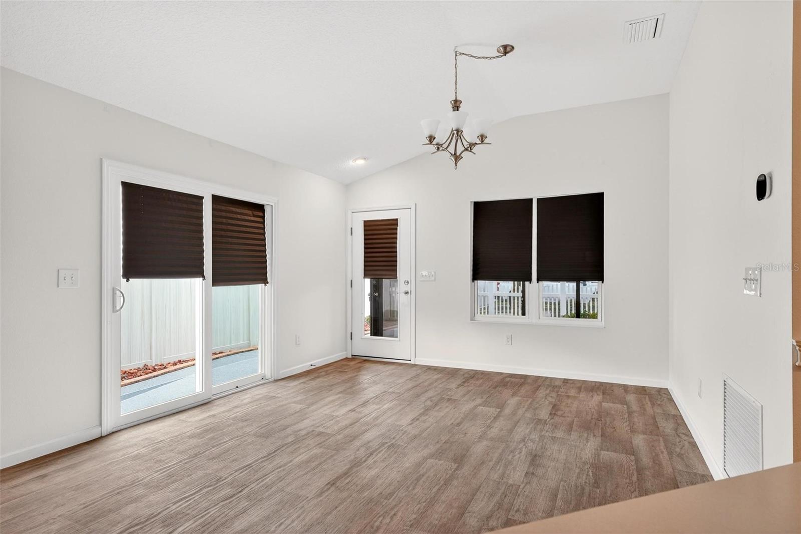 Image 14 of 60 For 1808 Shamp Street