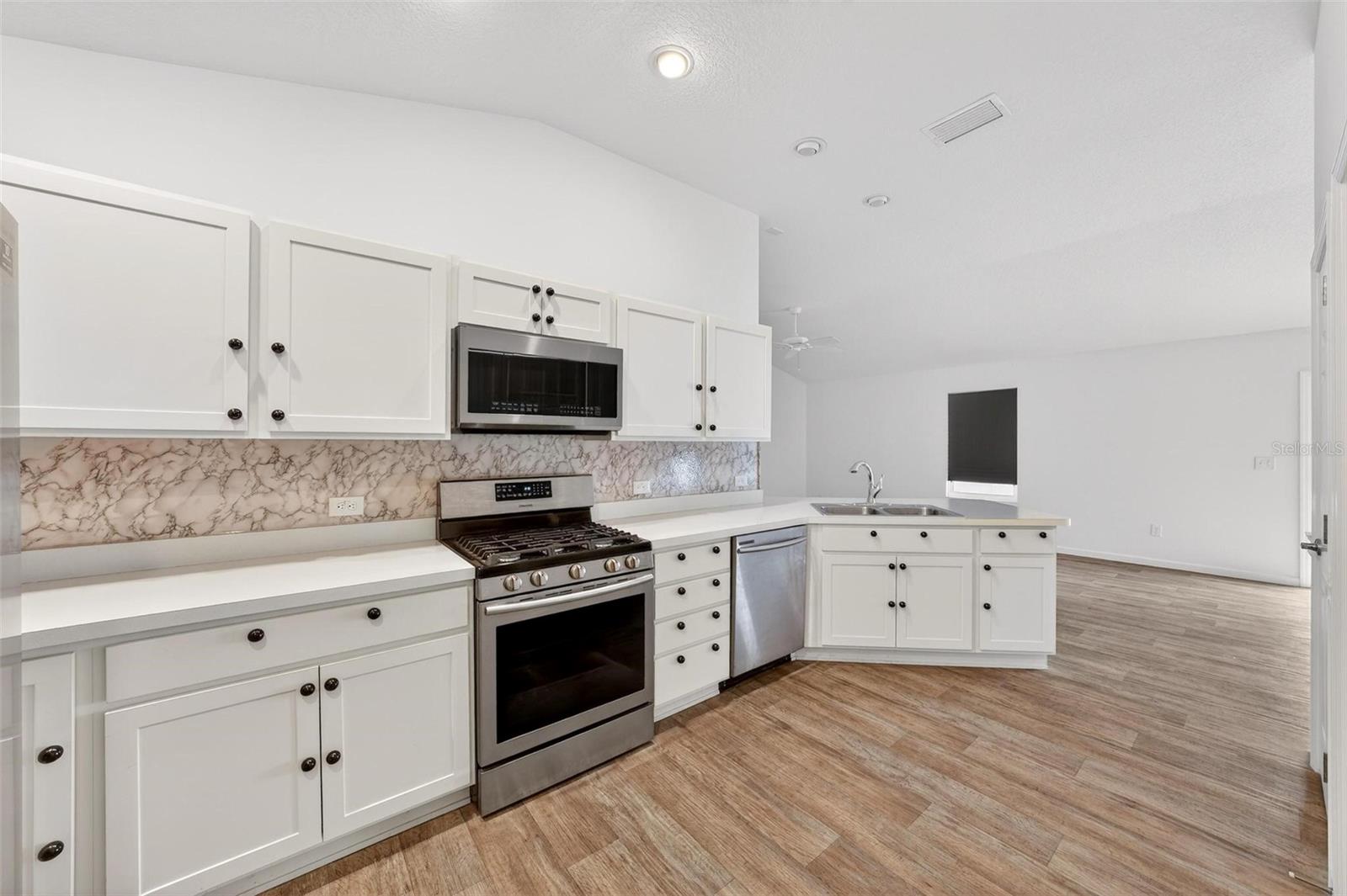 Image 19 of 60 For 1808 Shamp Street