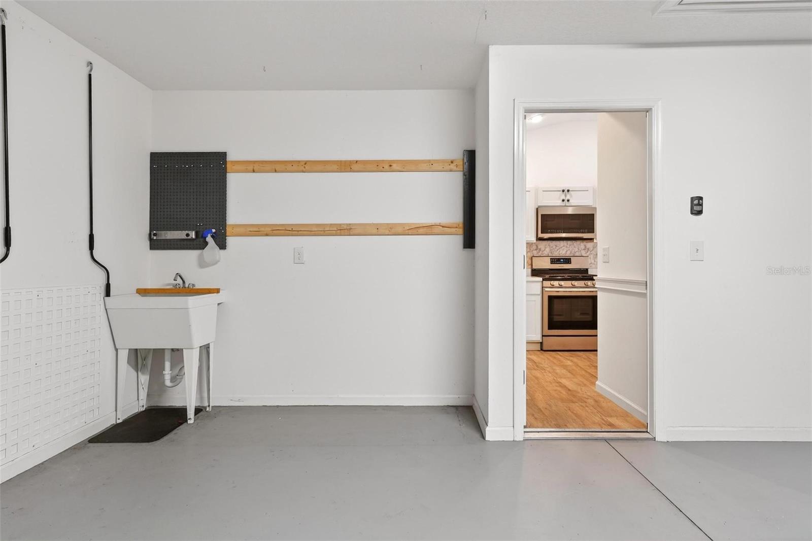 Image 43 of 60 For 1808 Shamp Street