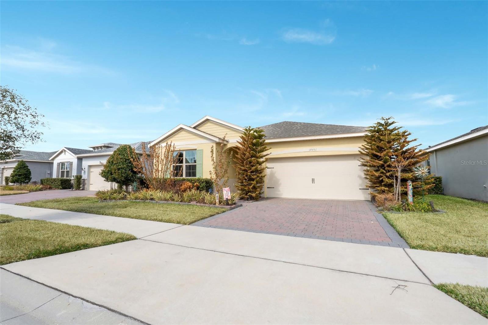 Image 30 of 34 For 17751 Blazing Star Circle