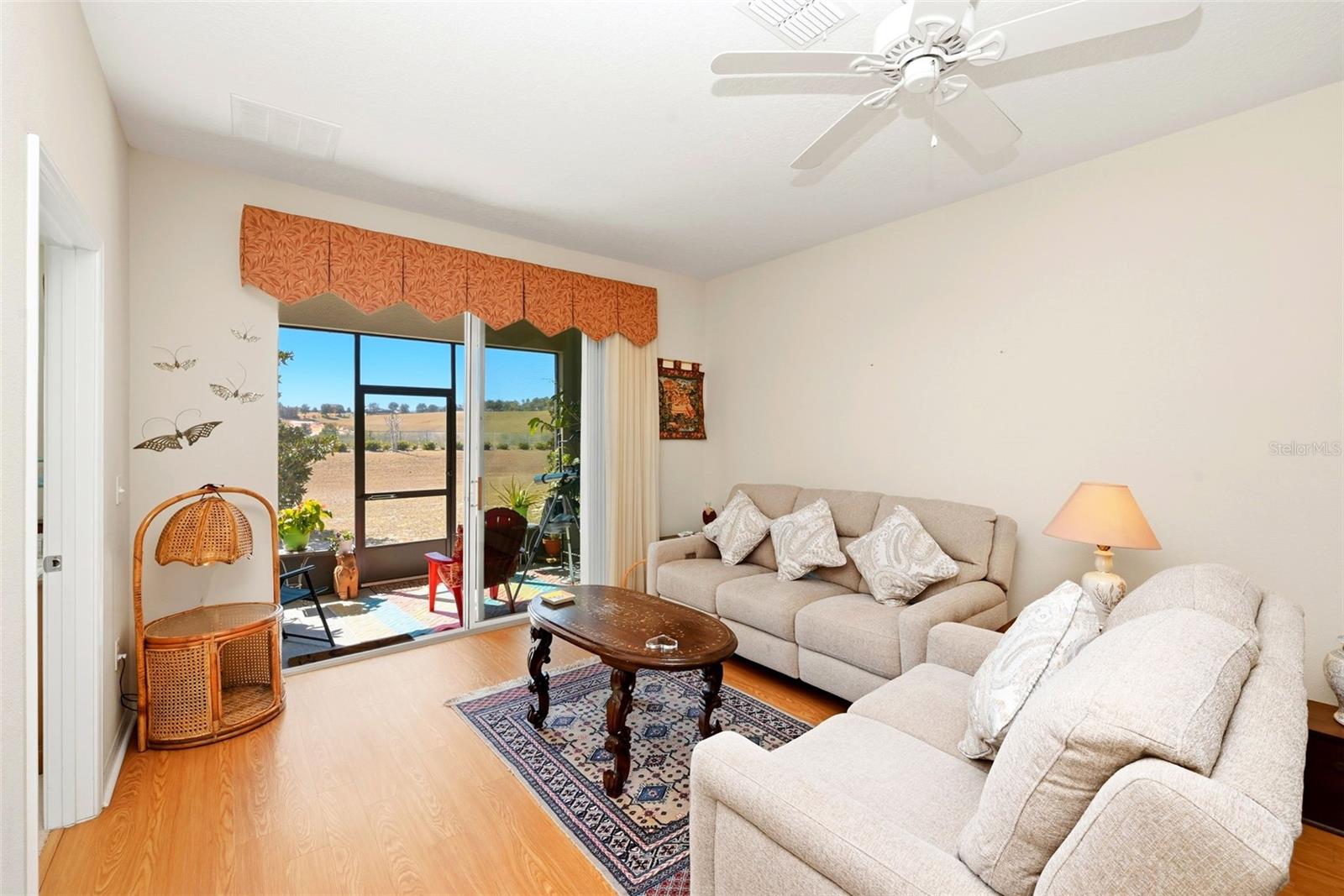 Image 22 of 57 For 3632 Solana Circle B