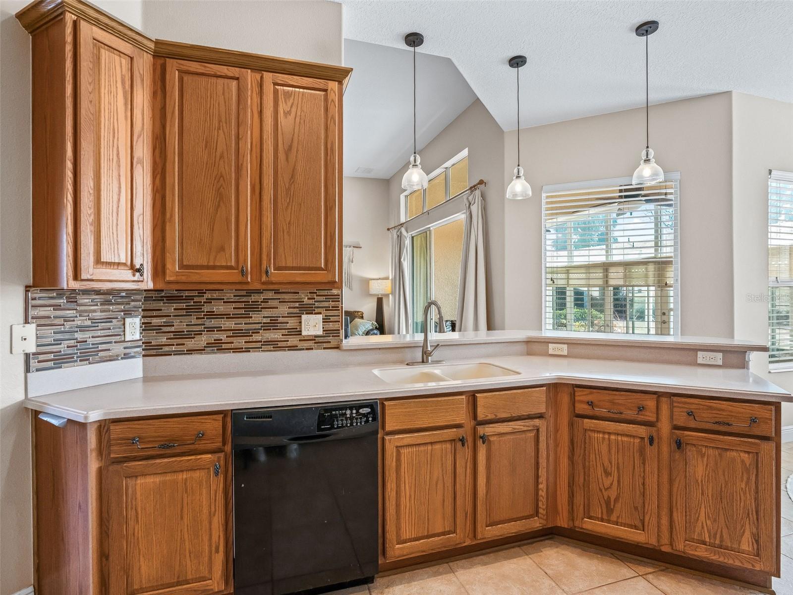 Image 18 of 46 For 5236 Island Terrace Court