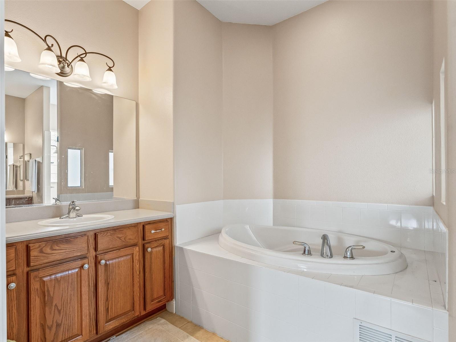 Image 24 of 46 For 5236 Island Terrace Court