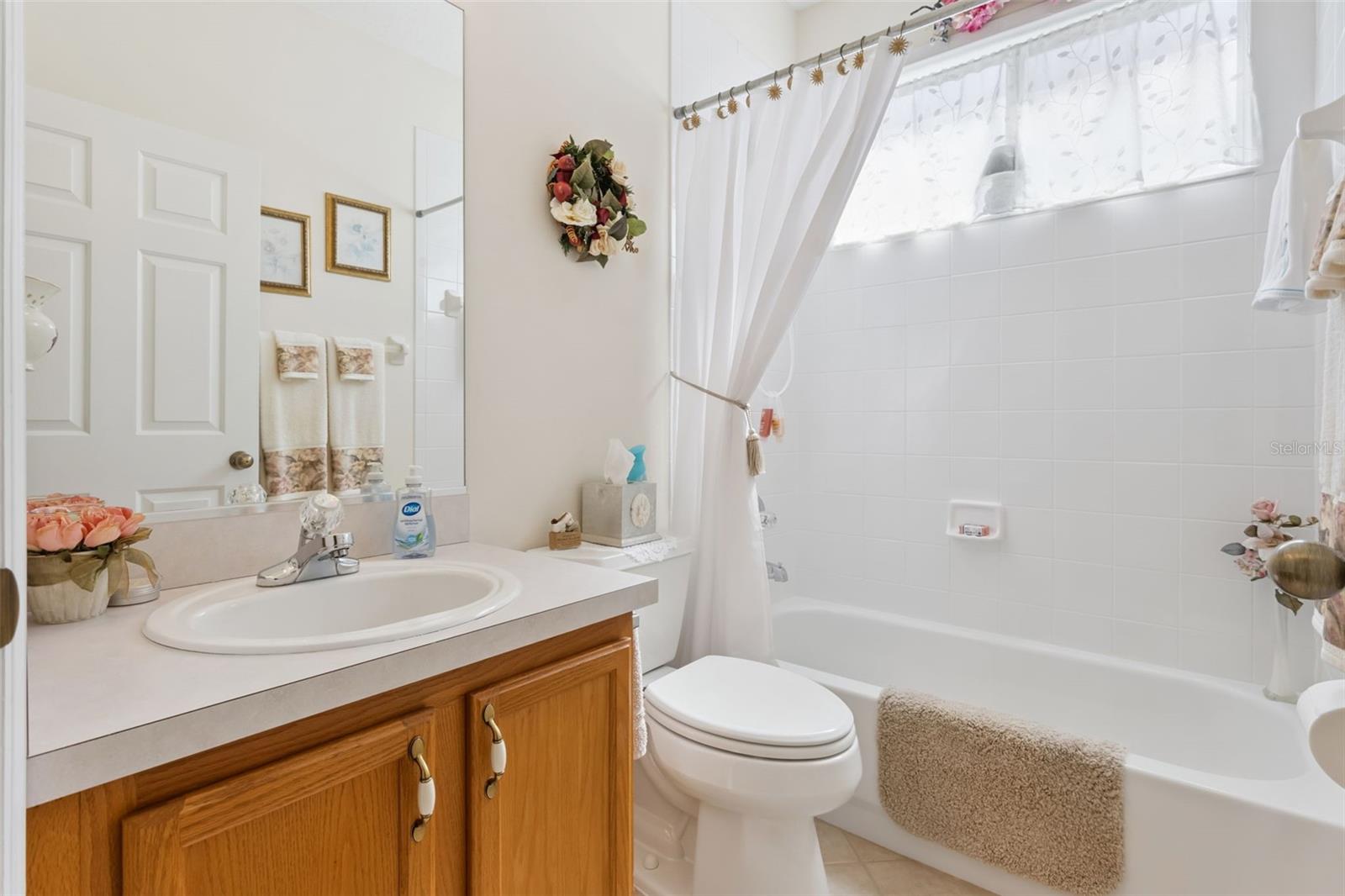 Image 16 of 41 For 25239 Cranes Roost Circle