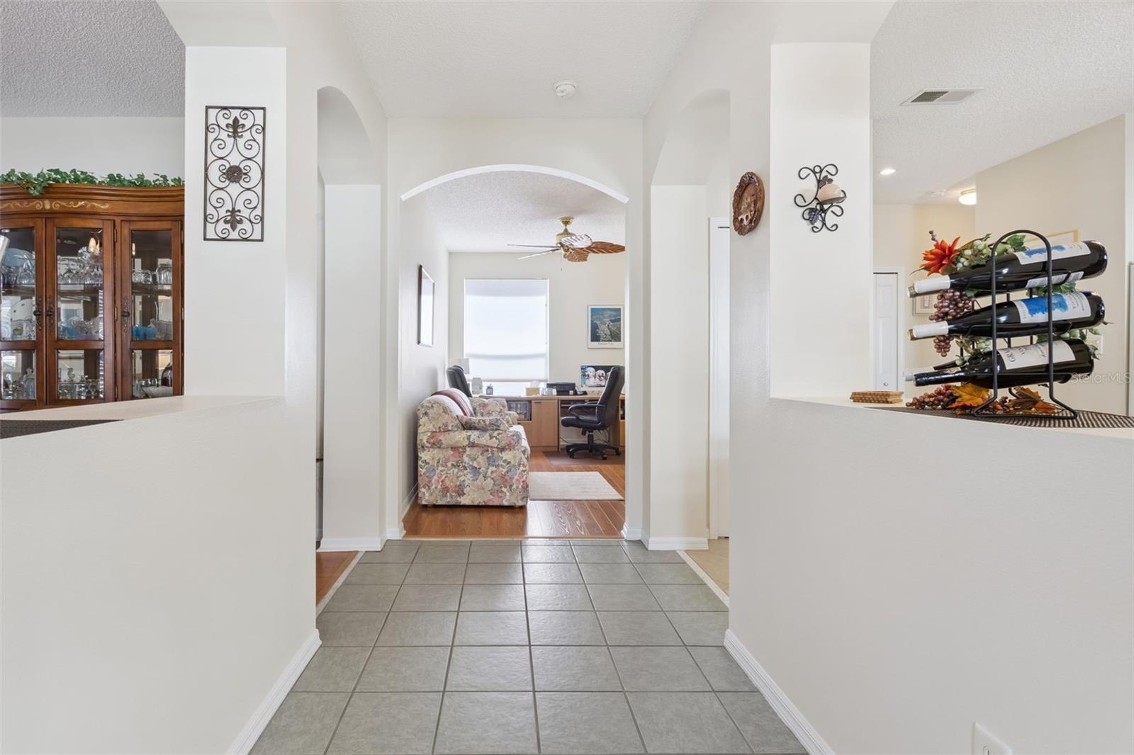 Image 4 of 41 For 25239 Cranes Roost Circle