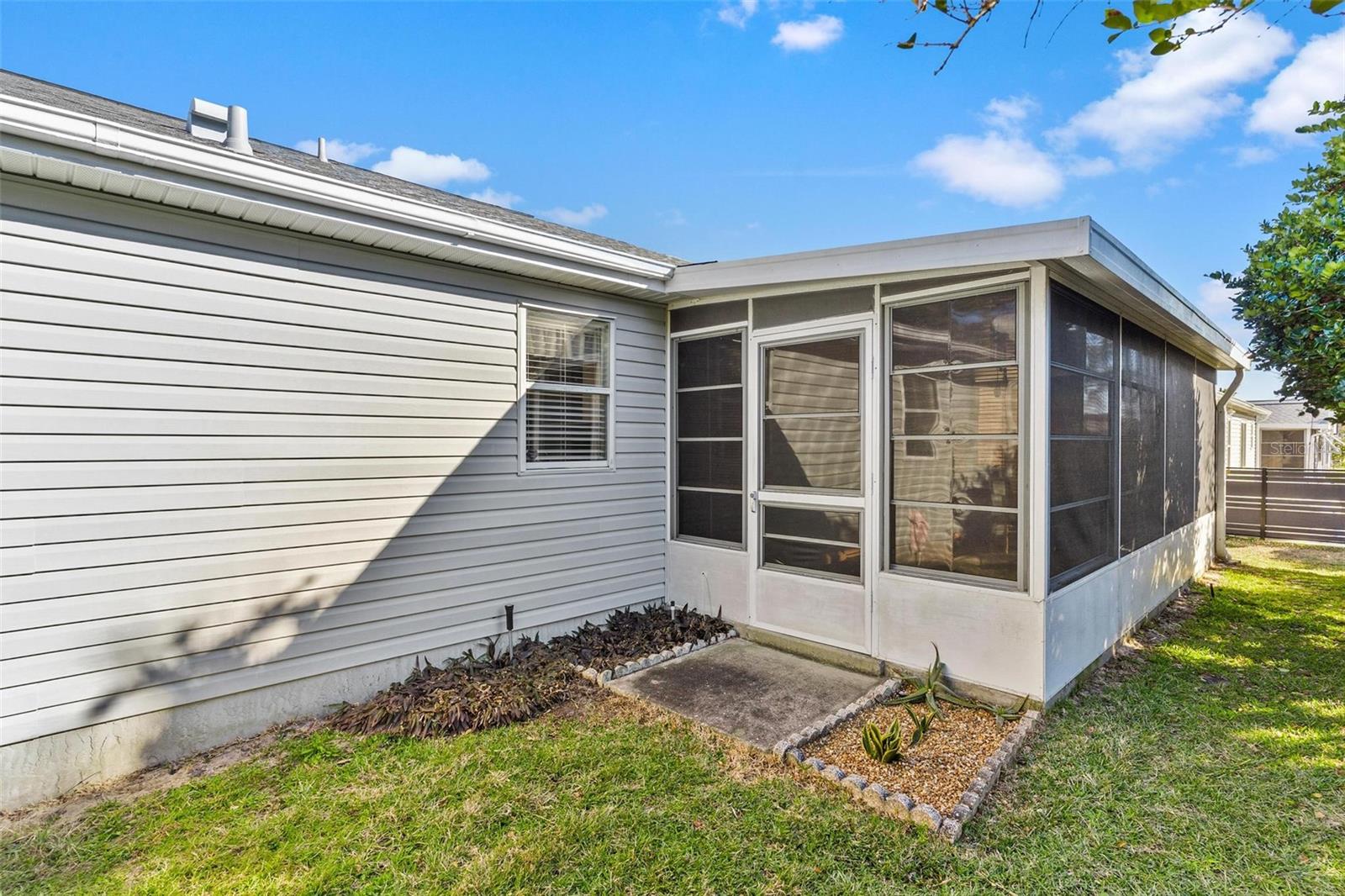 Image 28 of 39 For 620 Prado Drive